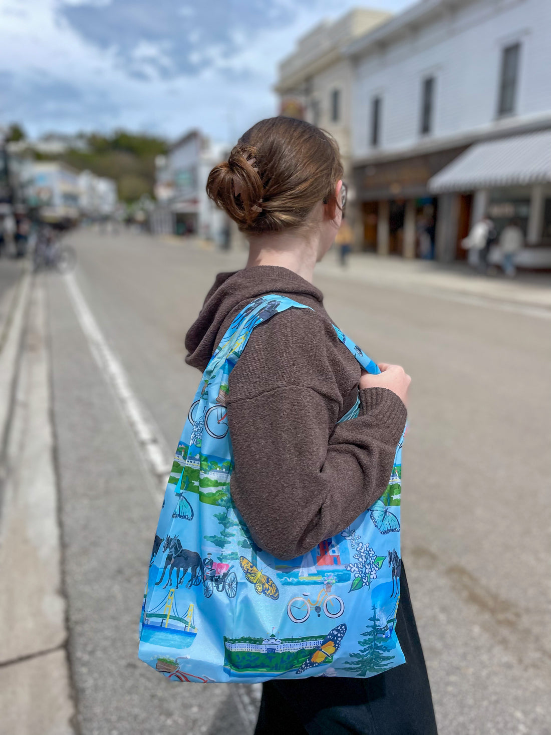 Shopper | LL X Leland Gal