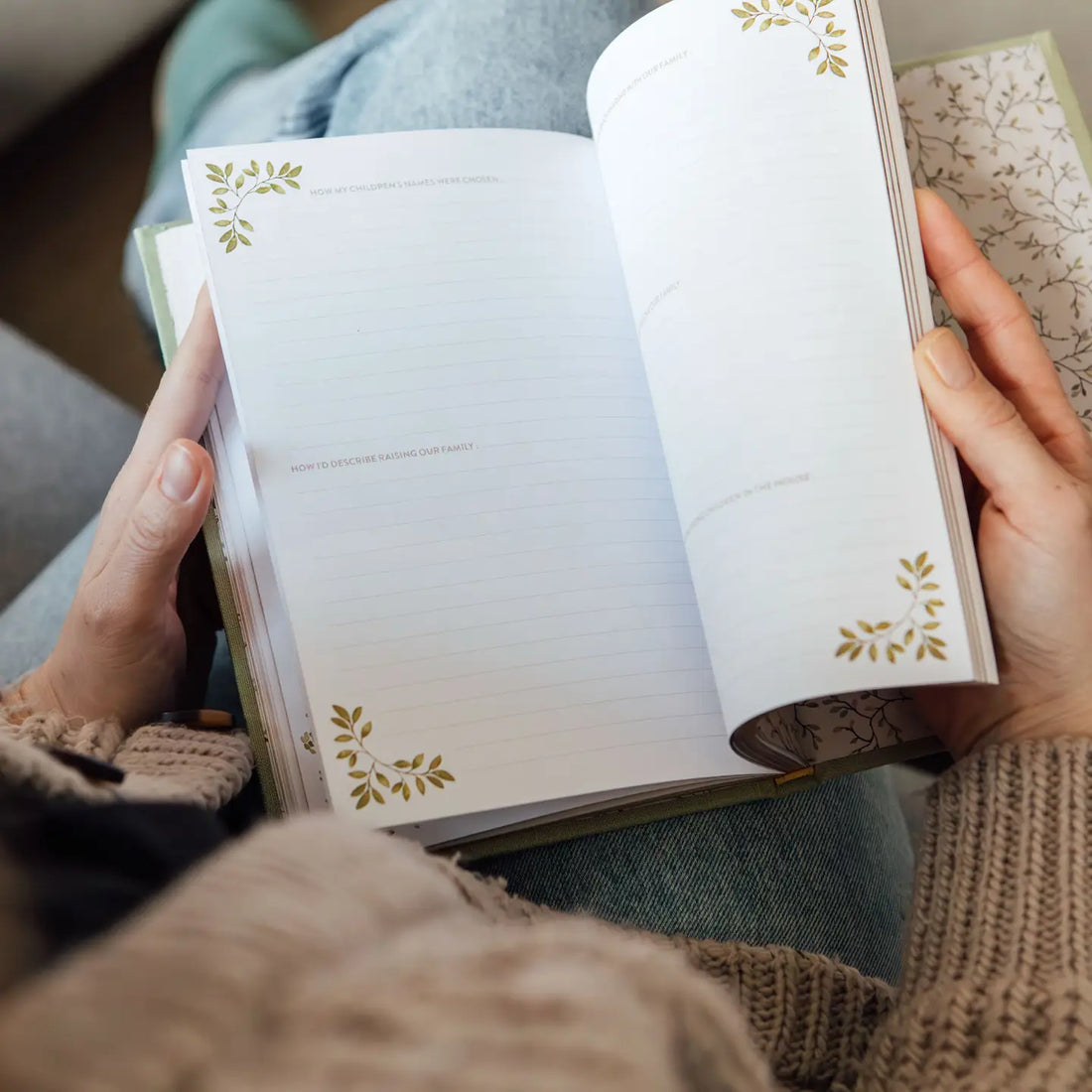 Mom's Story: A Memory and Keepsake Journal For My Family