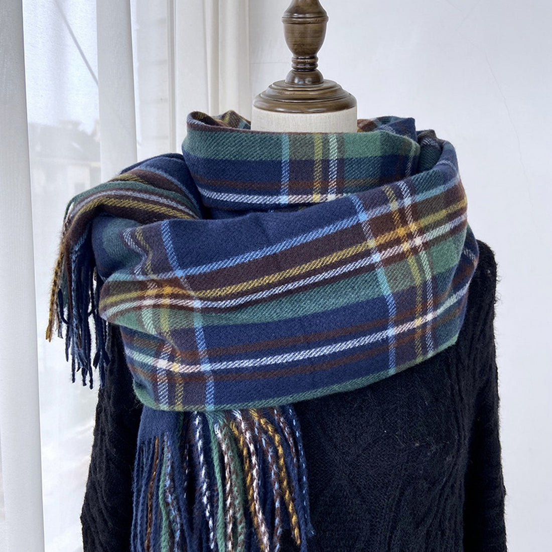 Plaid Vintage Tassel Shawl